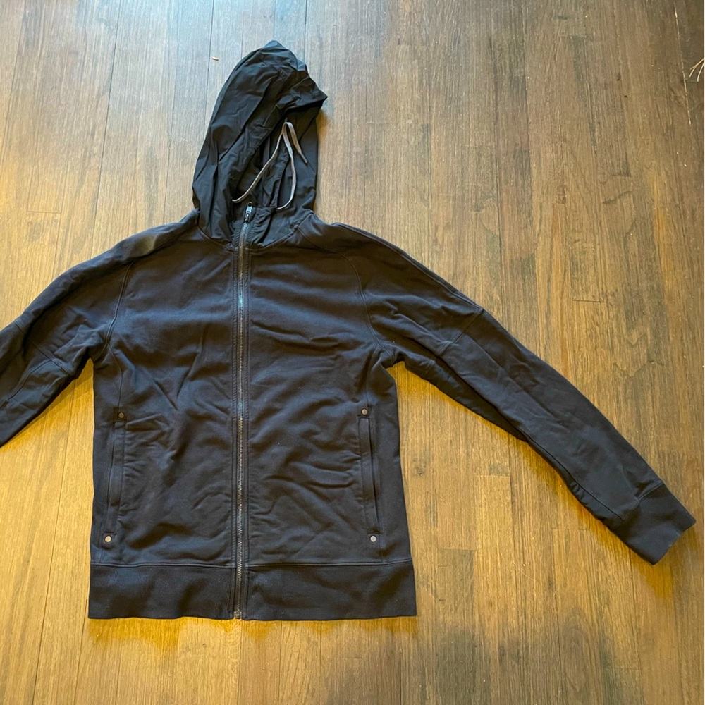 Great comfortable sweatshirt- with hood that is nylon.